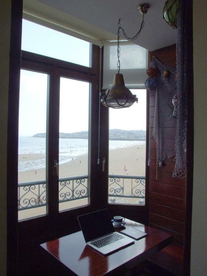 Vivienda En Gijon Frente Al Mar Villa ภายนอก รูปภาพ